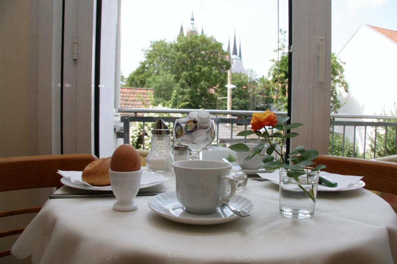 Hotelpension Am Dom Erfurt Esterno foto