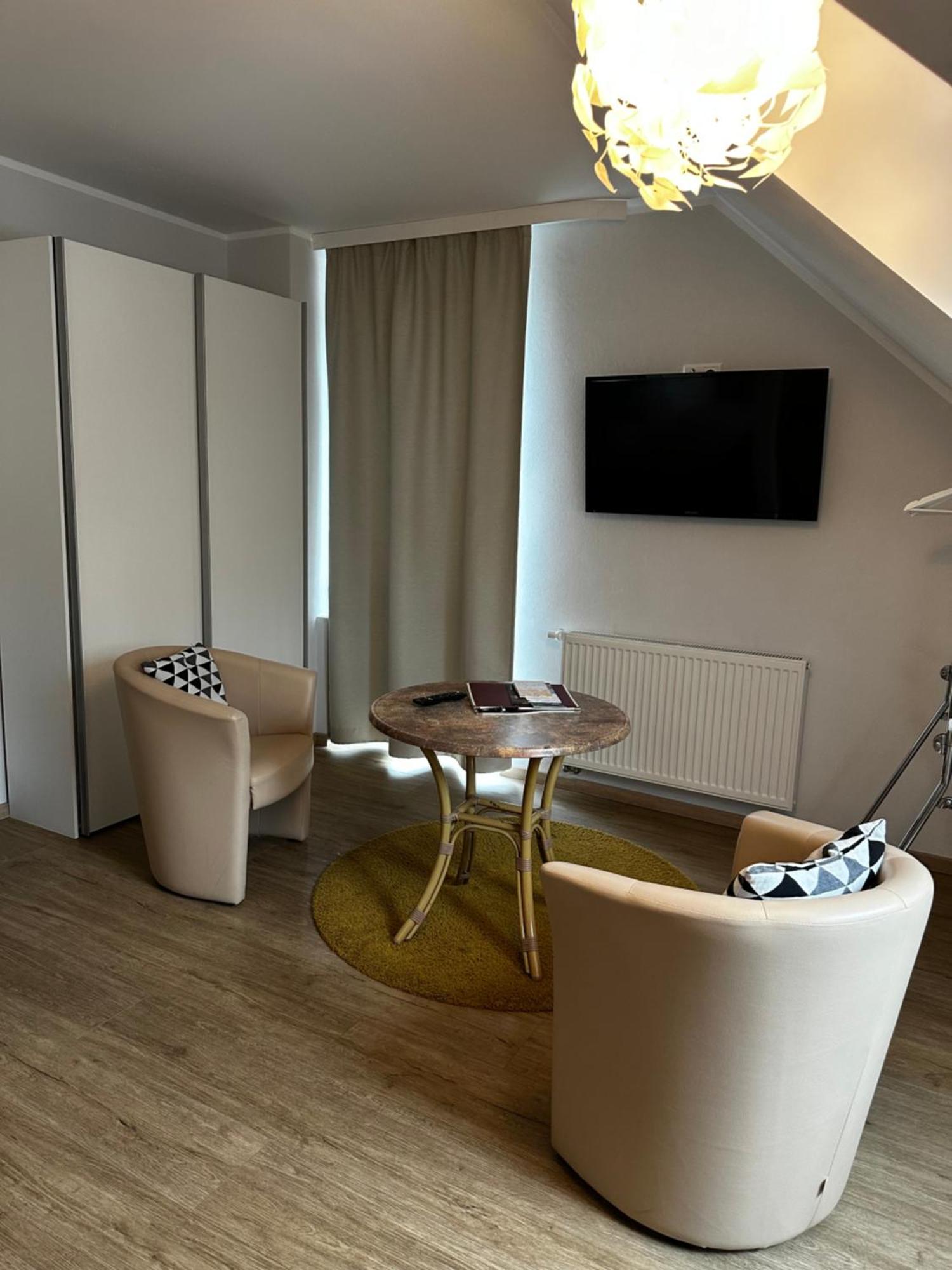 Hotelpension Am Dom Erfurt Esterno foto